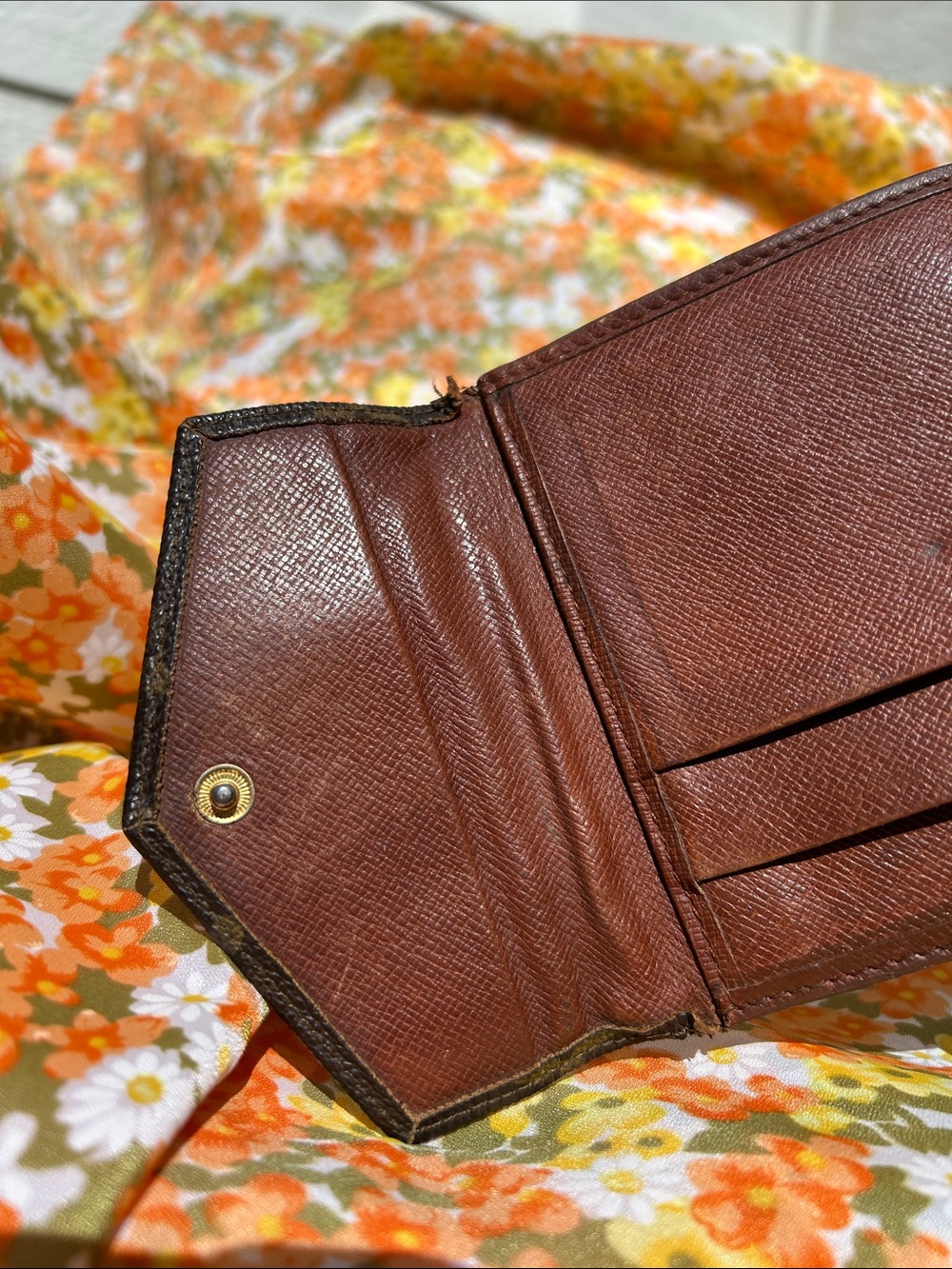 Louis Vuitton Tri-fold Wallet COA Included - Picture 6 of 16